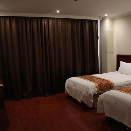 Greentree Inn Shenyang Shengjing Hospital Shenyang Liaol Road Business Hotel Экстерьер фото
